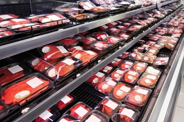 Fleisch, Supermarkt, Fleischtheke, Lebensmittel, Handel, © Adobe Stock