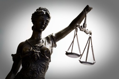 Justizia, Justiz, Urteil, Entscheidung, Abwägung, Gerechtigkeit, © Foto: Fotolia