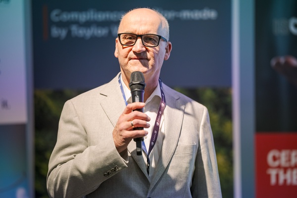 © leadersnet.at-a.felten