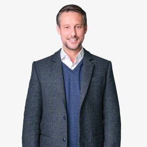 294_mazars_florianschmidl_web_fullportrait-1.jpg