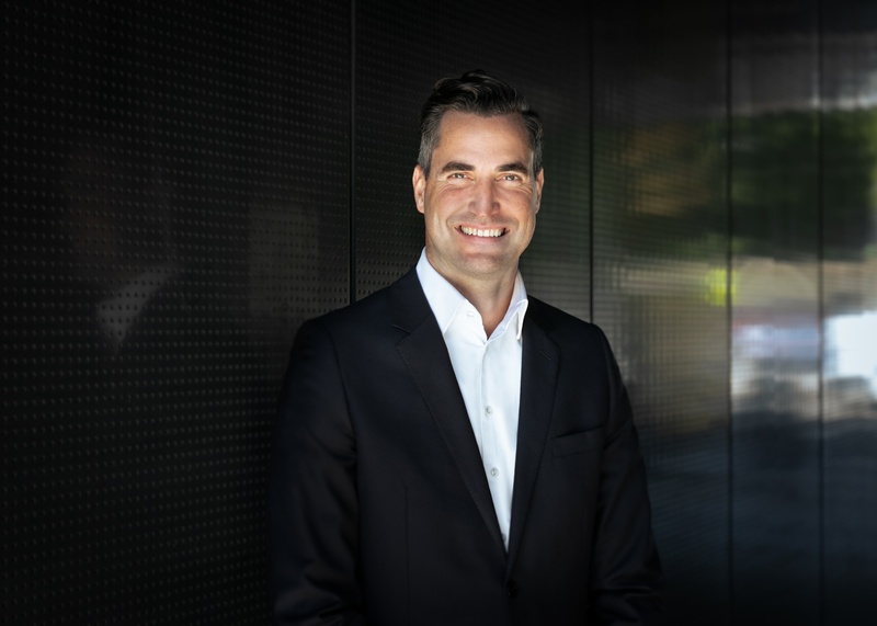 106_thumbnail_kristof_wabl_business_portrait_privat_www.photo-simonis.com-6717.jpg