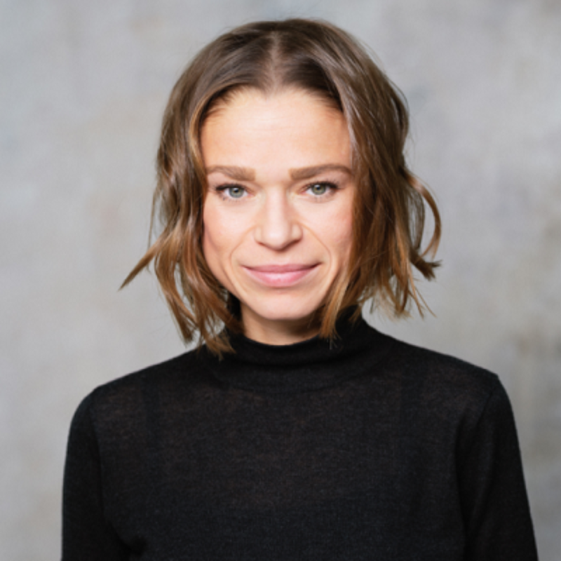 754_Maxie-Lina_Mehling_EQS.png